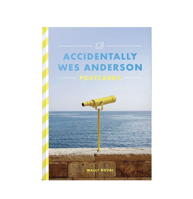 Hovedbilde Wes Andersens Accidentally Postcard Book